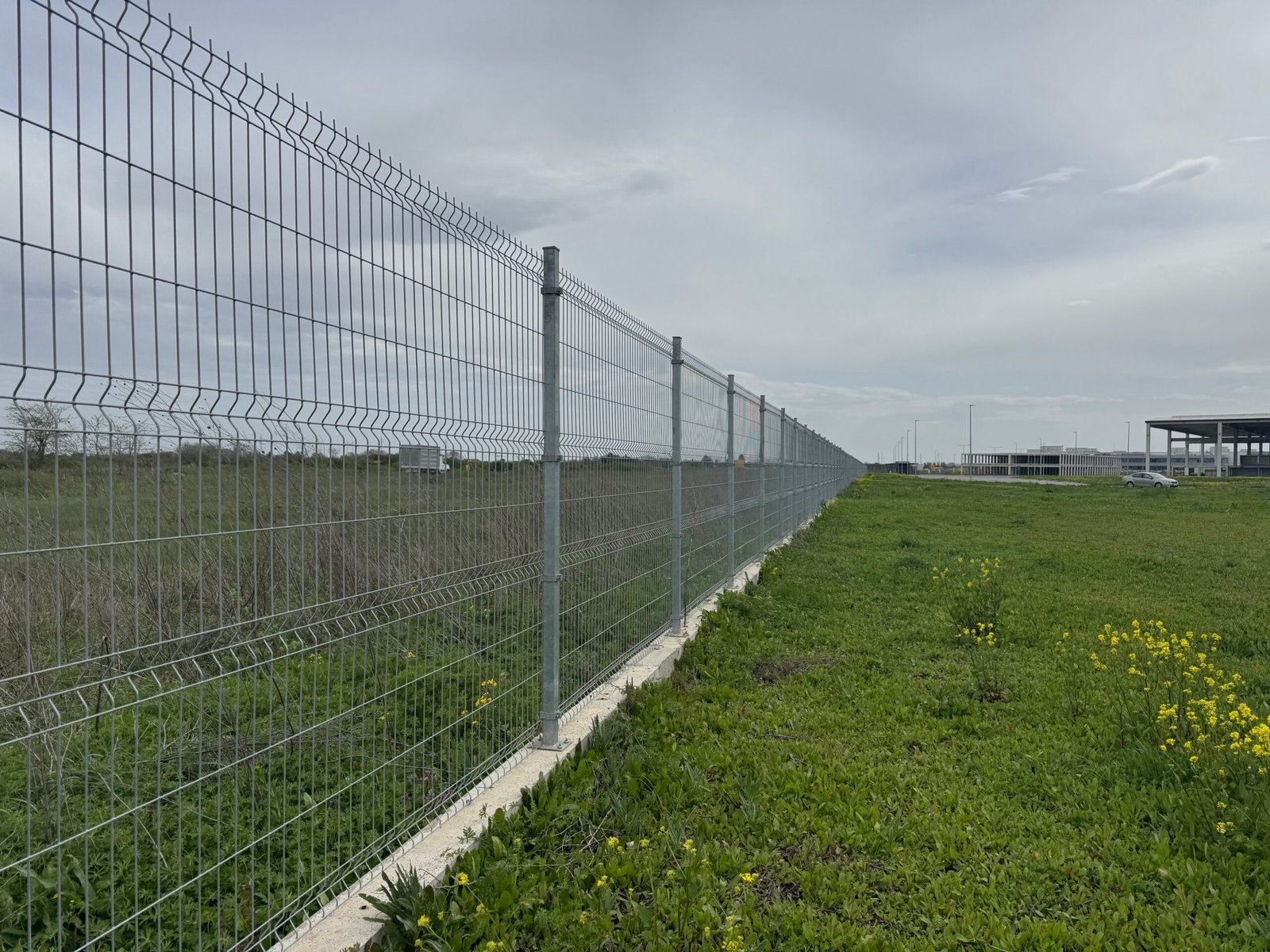 3D panelna ograda za dvorište sa V-pregibima