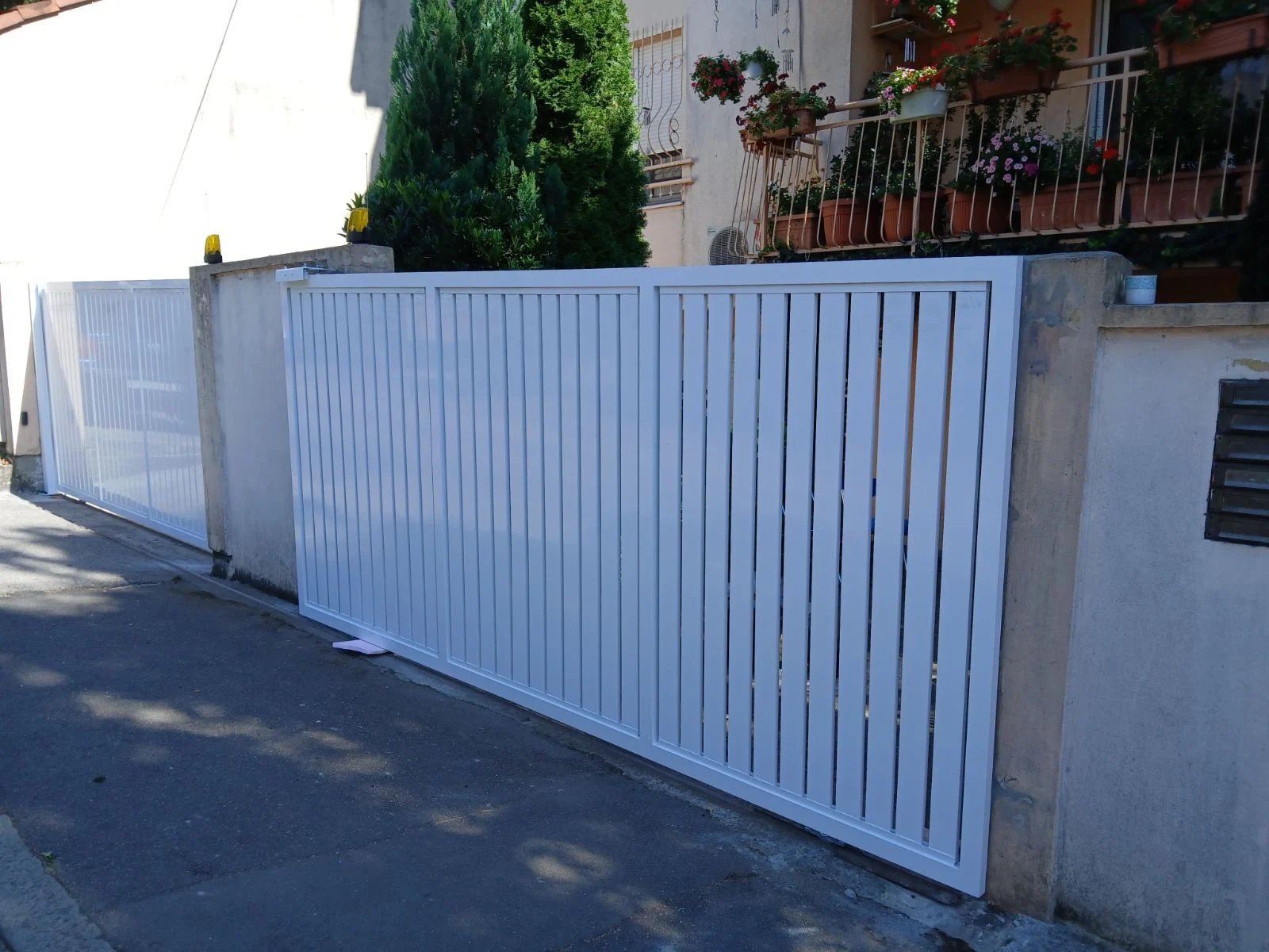 Aluminijumska klizna kapija belvedere